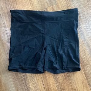 Gap black biking shorts size L